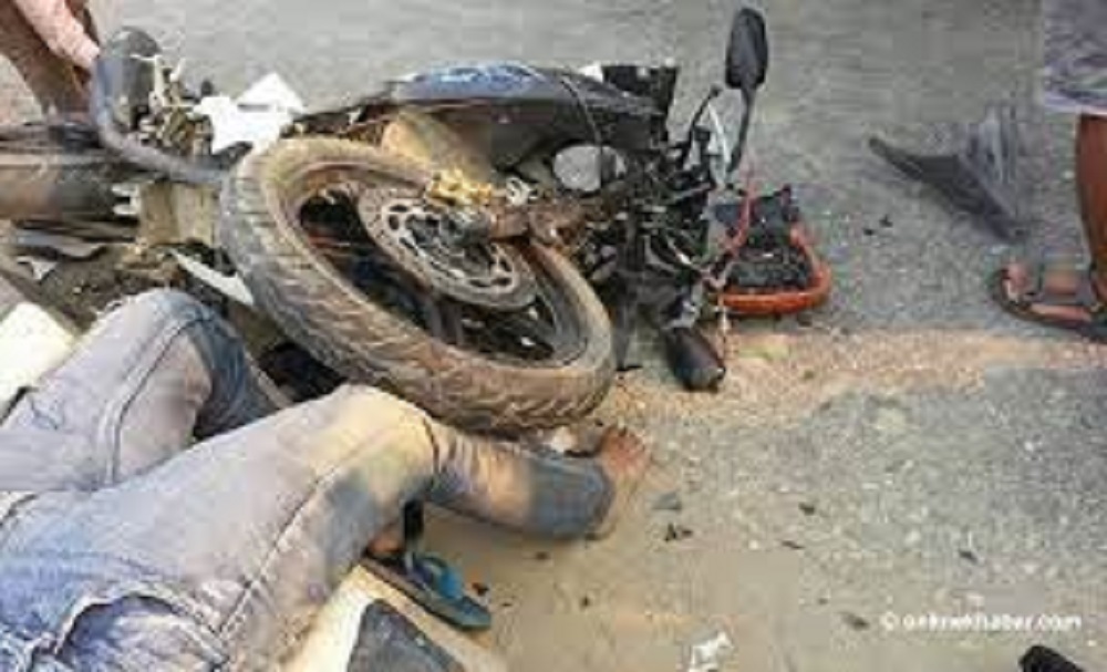 मोटरसाइकल दुर्घटना हुँदा मृत्यु