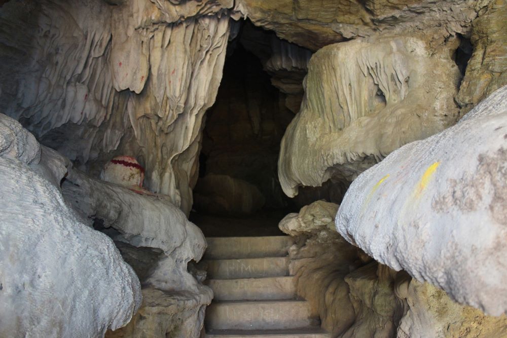 आकर्षक सीता गुफा