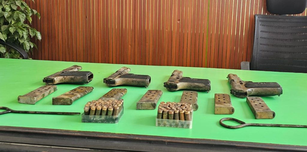 विष्णुमती खोला किनारमा भेटियो ४ थान पेस्तोल र ५८ राउण्ड गोली