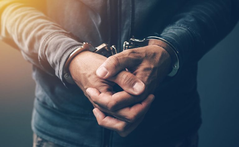 बलात्कार पीडित शोभा पाठकलाई चरित्र हत्या गरेकोआरोपमा महेश पक्राउ