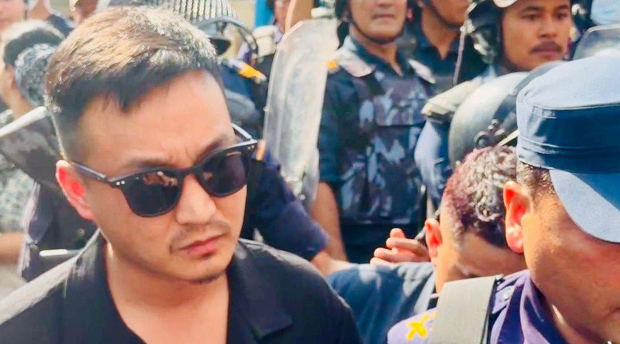 ‘नेपाली ब्रो’ माथि अनुसन्धान गर्न सुधनको माग, प्रहरी चौकी पुगेर भेटे मृतककी आमा र दिदी
